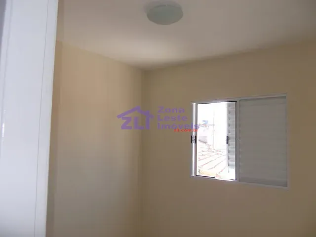 Casa com 335m² 6 quartos e 3 banheiros, à venda, no bairro Parque Tomas Saraiva em São Paulo