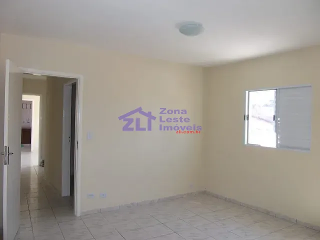 Casa com 335m² 6 quartos e 3 banheiros, à venda, no bairro Parque Tomas Saraiva em São Paulo