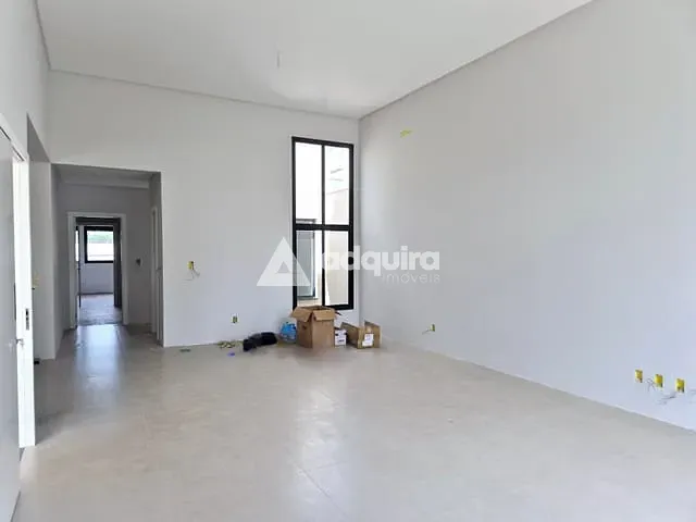 Casa com 300m² 3 quartos e 5 banheiros, à venda, no bairro Colônia Dona Luíza em Ponta Grossa