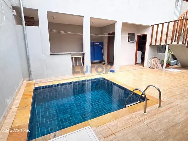 Casa com 200m² 3 quartos e 3 banheiros, à venda, no bairro Jardim Novo Mundo em Valinhos