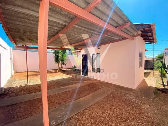 Casa com 300m² 3 quartos e 2 banheiros, à venda, no bairro Residencial Bela Vista em Anápolis