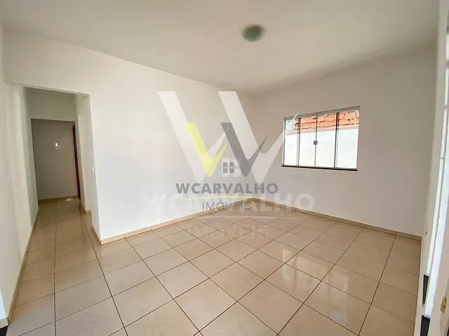 Casa com 300m² 3 quartos e 2 banheiros, à venda, no bairro Residencial Bela Vista em Anápolis