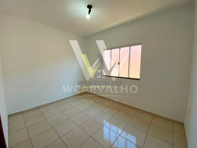 Casa com 300m² 3 quartos e 2 banheiros, à venda, no bairro Residencial Bela Vista em Anápolis