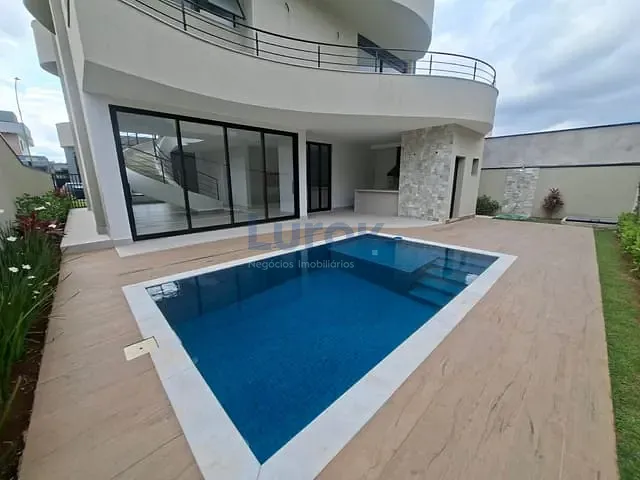 Casa com 360m² 3 quartos e 4 banheiros, à venda, no bairro Condominio Mont Alcino em Valinhos