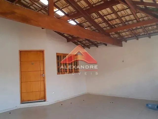 Casa com 140m² 3 quartos e 1 banheiro, à venda, no bairro Jardim Santa Júlia em São José Dos Campos