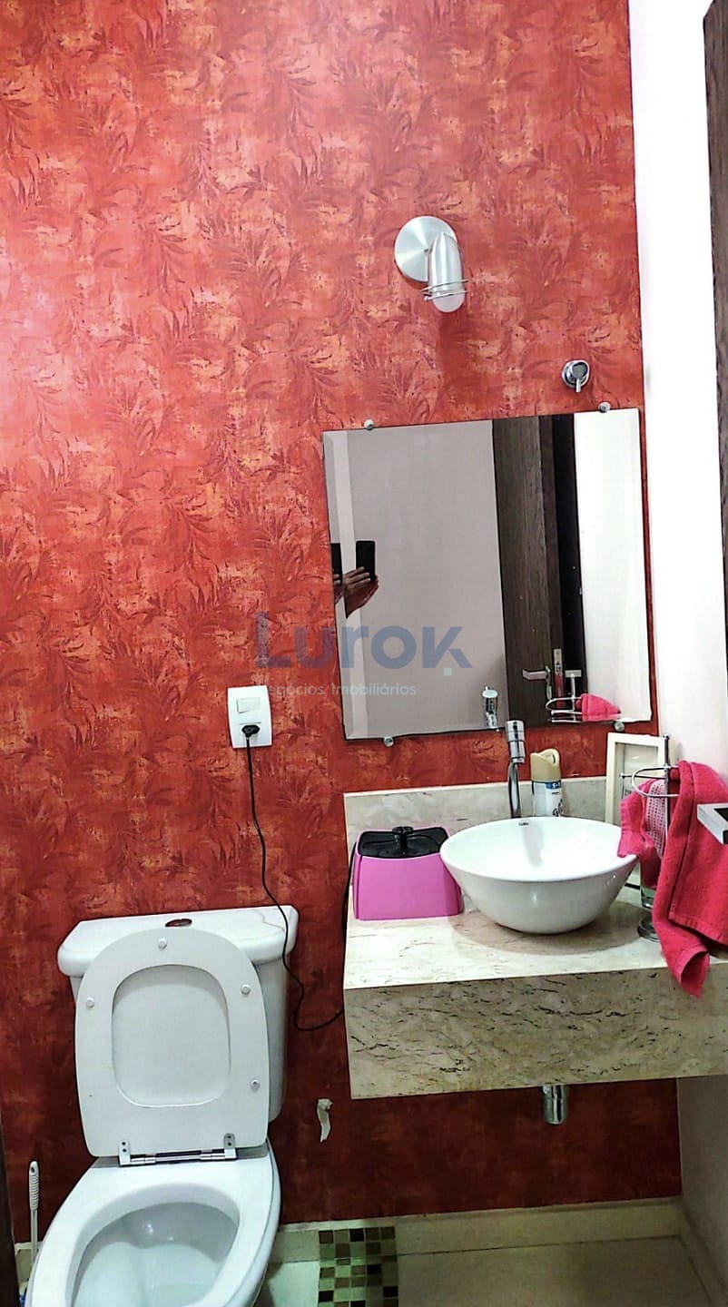 Casa, 3 quartos, 248 m² - Foto 19