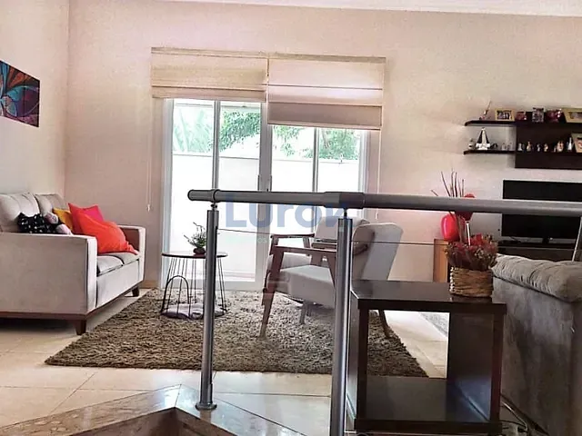 Casa com 315m² 3 quartos e 3 banheiros, à venda, no bairro Santa Cruz em Valinhos