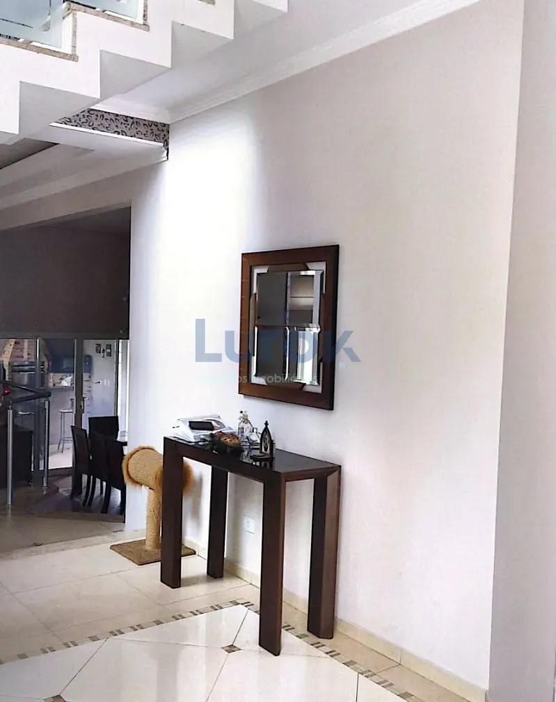Casa, 3 quartos, 248 m² - Foto 2