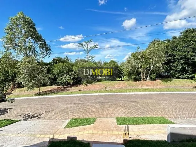 Casa com 253m² 3 quartos e 2 banheiros, à venda, no bairro Cadiz em Gravataí