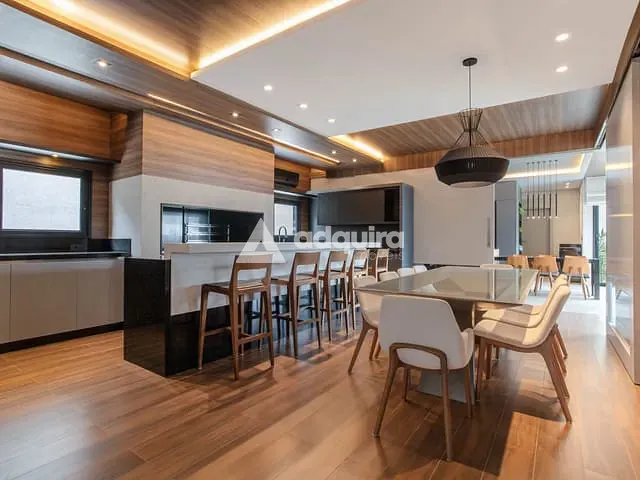 Casa com 800m² 4 quartos e 6 banheiros, à venda, no bairro Estrela em Ponta Grossa