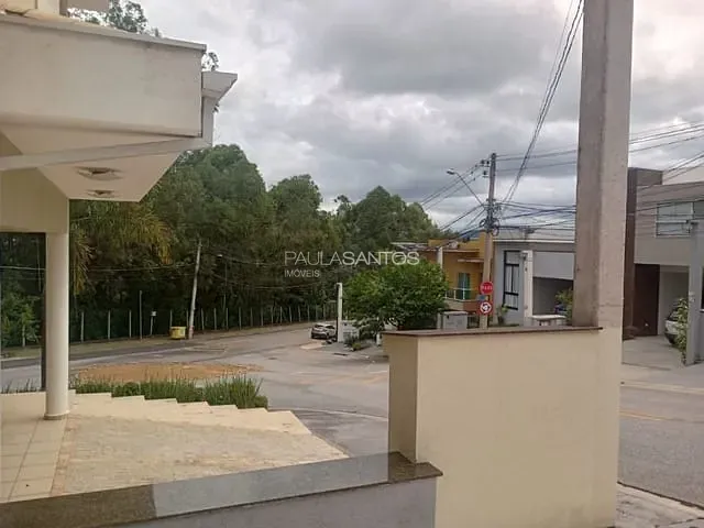 Casa com 200m² 3 quartos e 3 banheiros, à venda, no bairro Wanel Ville em Sorocaba