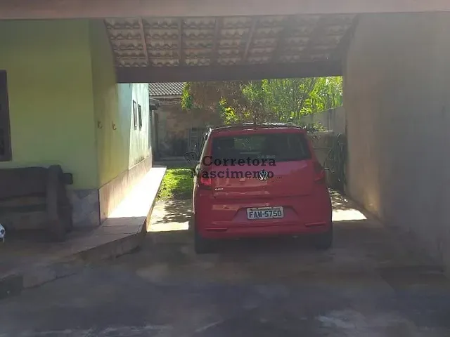 Casa com 350m², à venda, no bairro Jardim Capricornio em Caraguatatuba