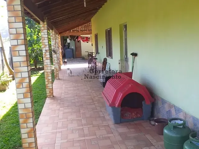 Casa com 350m², à venda, no bairro Jardim Capricornio em Caraguatatuba