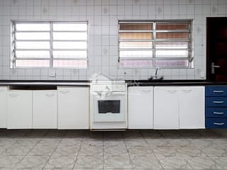 Foto do Casa-Casa tipo para venda em Parque São Domingos com 3 quartos, sendo 3 suítes, 150m²