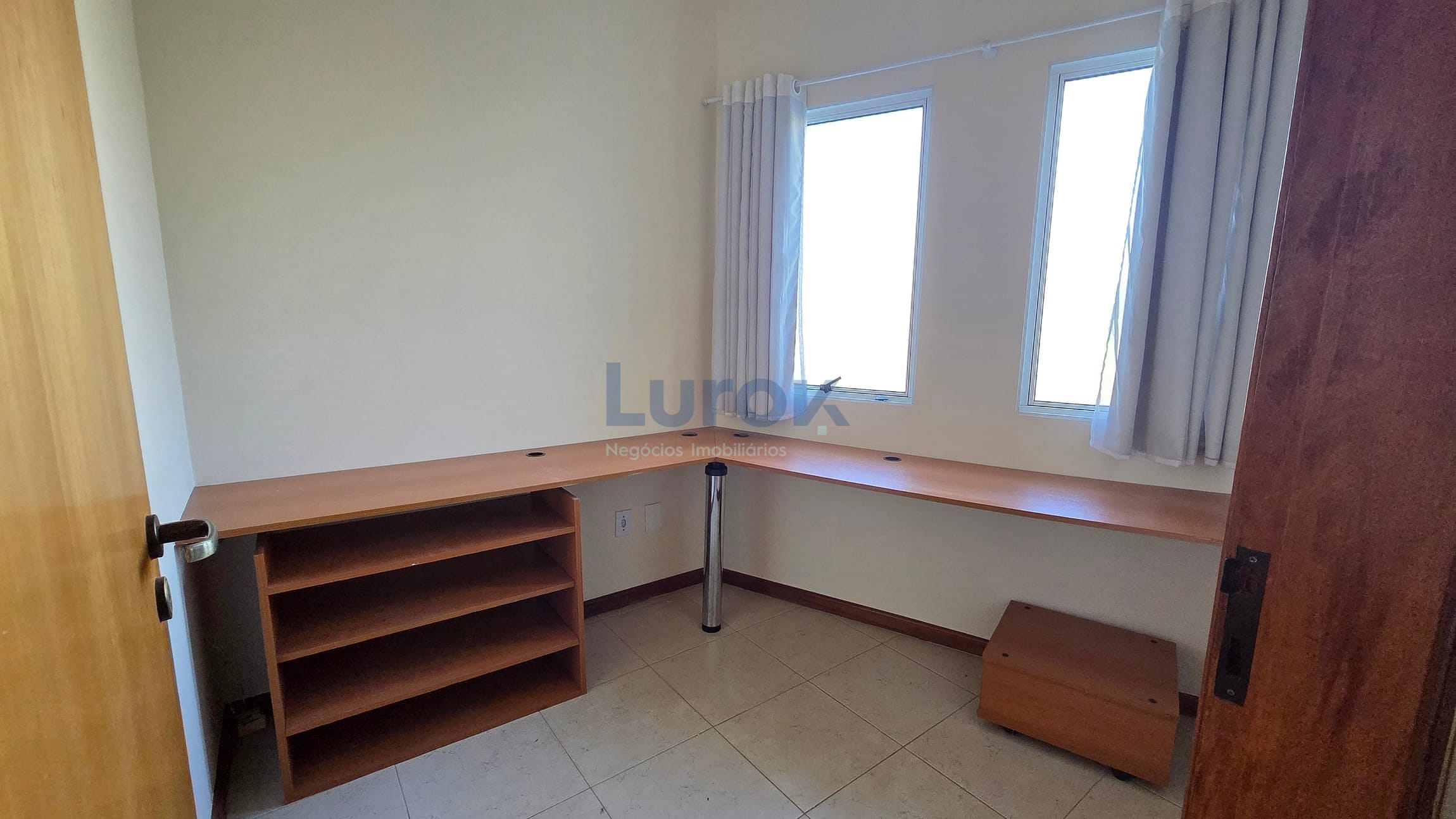 Casa, 3 quartos, 230 m² - Foto 2