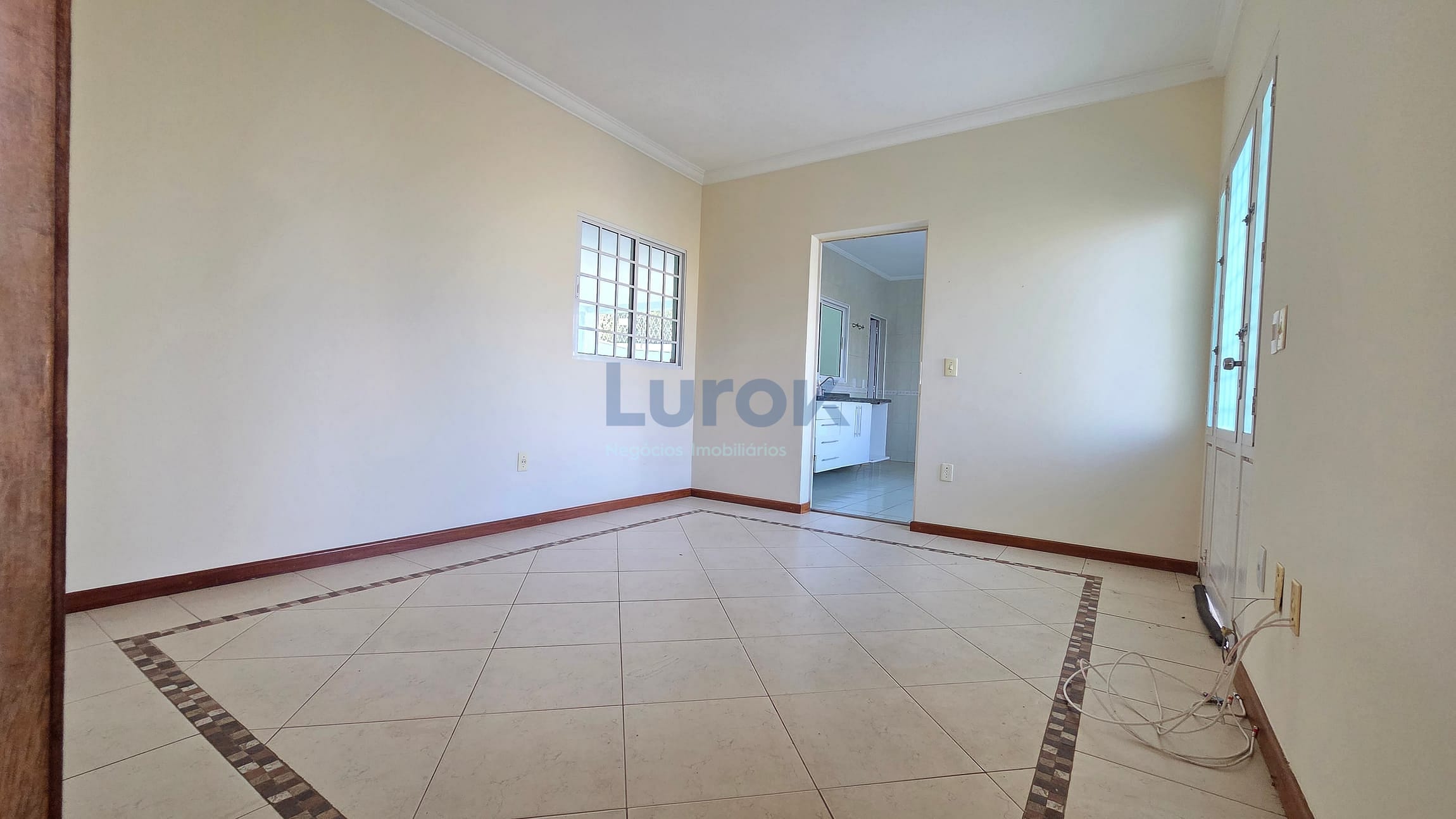 Casa, 3 quartos, 230 m² - Foto 3