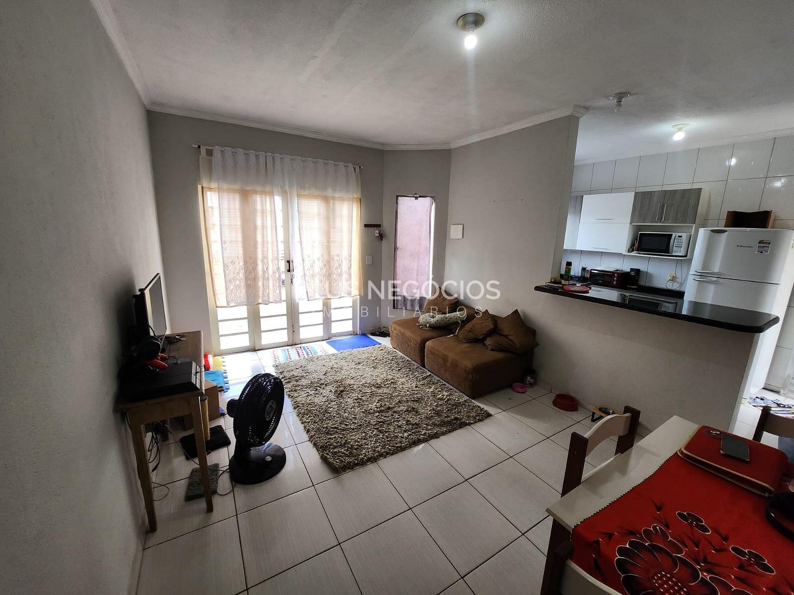 Casa à venda com 3 quartos, 76m² - Foto 3