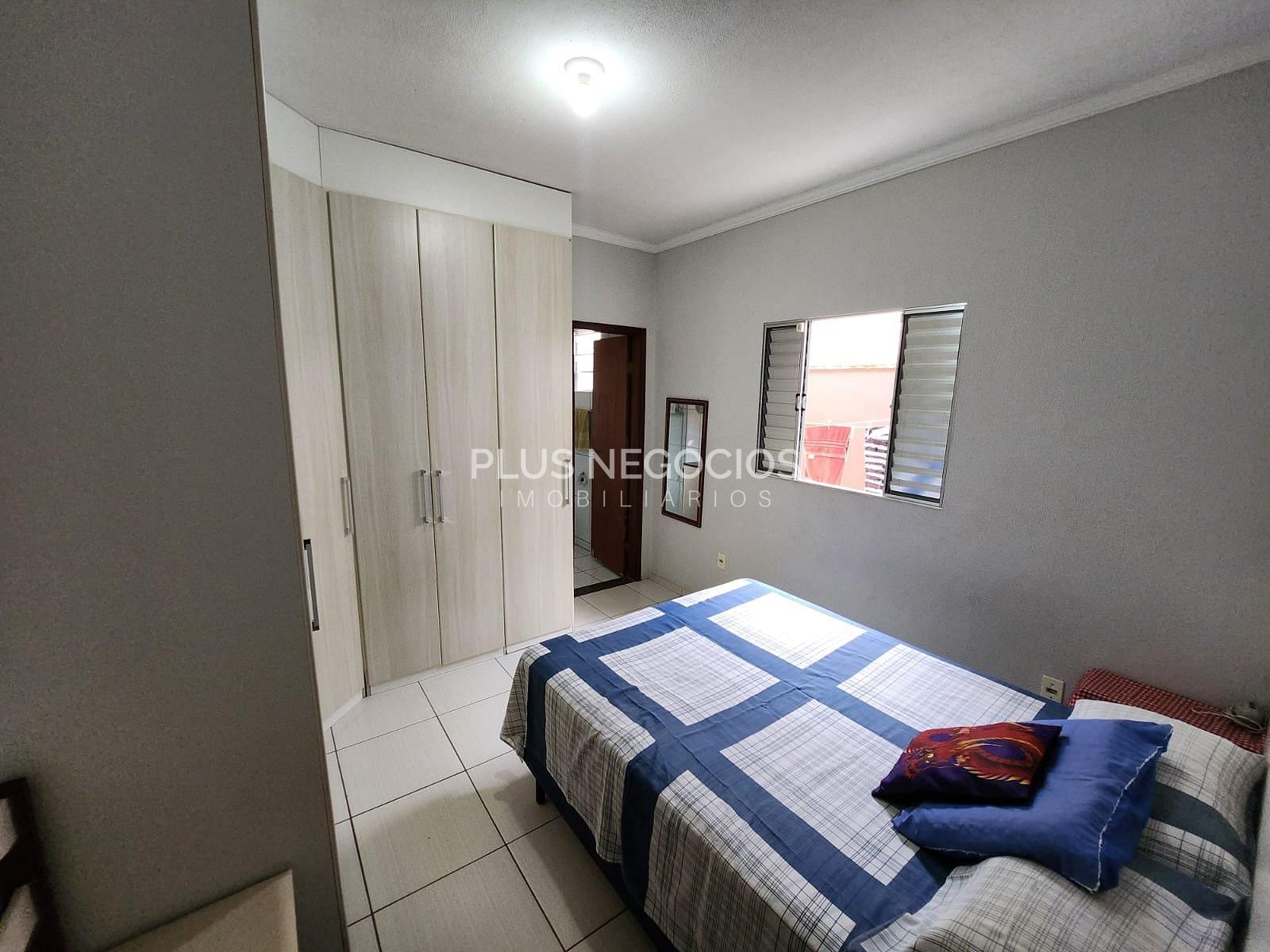 Casa à venda com 3 quartos, 76m² - Foto 9