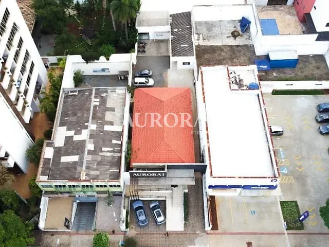 Casa com 732m², para alugar, no bairro Centro em Londrina