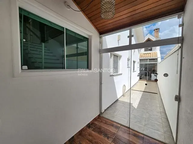 Casa com 300m² 3 quartos e 5 banheiros, à venda, no bairro Brigadeiro Tobias em Sorocaba