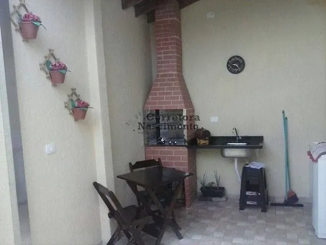 Casa com 340m² 2 quartos e 2 banheiros, à venda, no bairro Jardim Maria Amélia em Jacareí