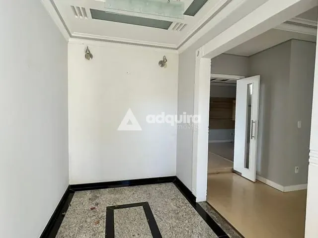 Casa com 588m² 3 quartos e 5 banheiros, à venda, no bairro Jardim Carvalho em Ponta Grossa
