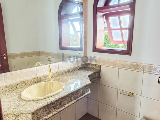 Casa com 1032m² 3 quartos e 5 banheiros, para alugar, no bairro Joapiranga em Valinhos