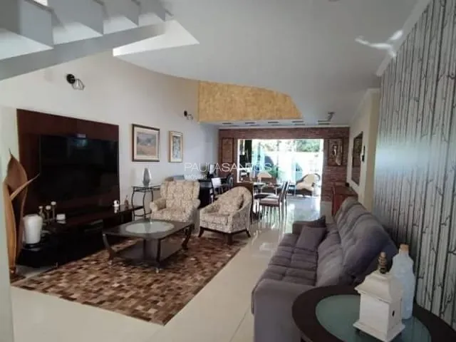 Casa com 250m² 3 quartos e 5 banheiros, à venda, no bairro Parque Residencial Villa dos Inglezes em Sorocaba