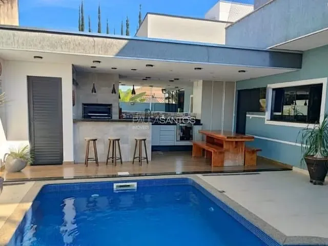 Casa com 250m² 3 quartos e 5 banheiros, à venda, no bairro Parque Residencial Villa dos Inglezes em Sorocaba