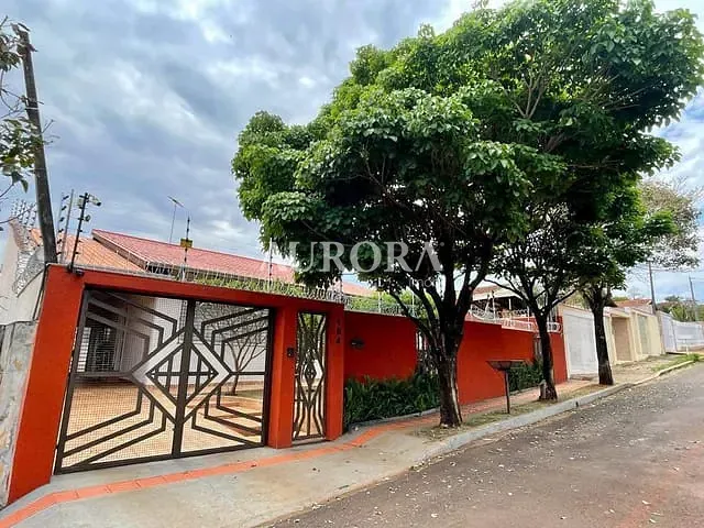Casa com 450m² 4 quartos e 4 banheiros, à venda, no bairro Conjunto Residencial Vivendas do Arvoredo em Londrina