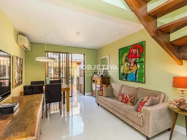 Casa 3 quartos e 2 banheiros, à venda, no bairro Jardim Sabará em Porto Alegre