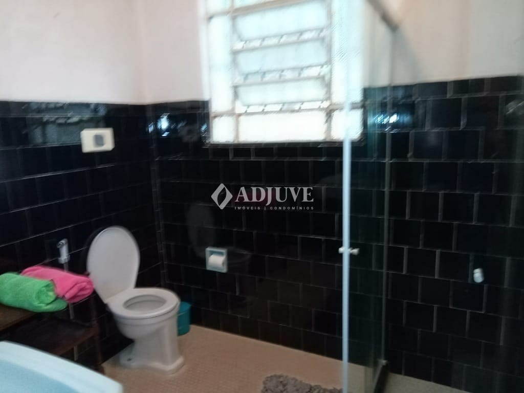 Casa à venda com 5 quartos, 200m² - Foto 16