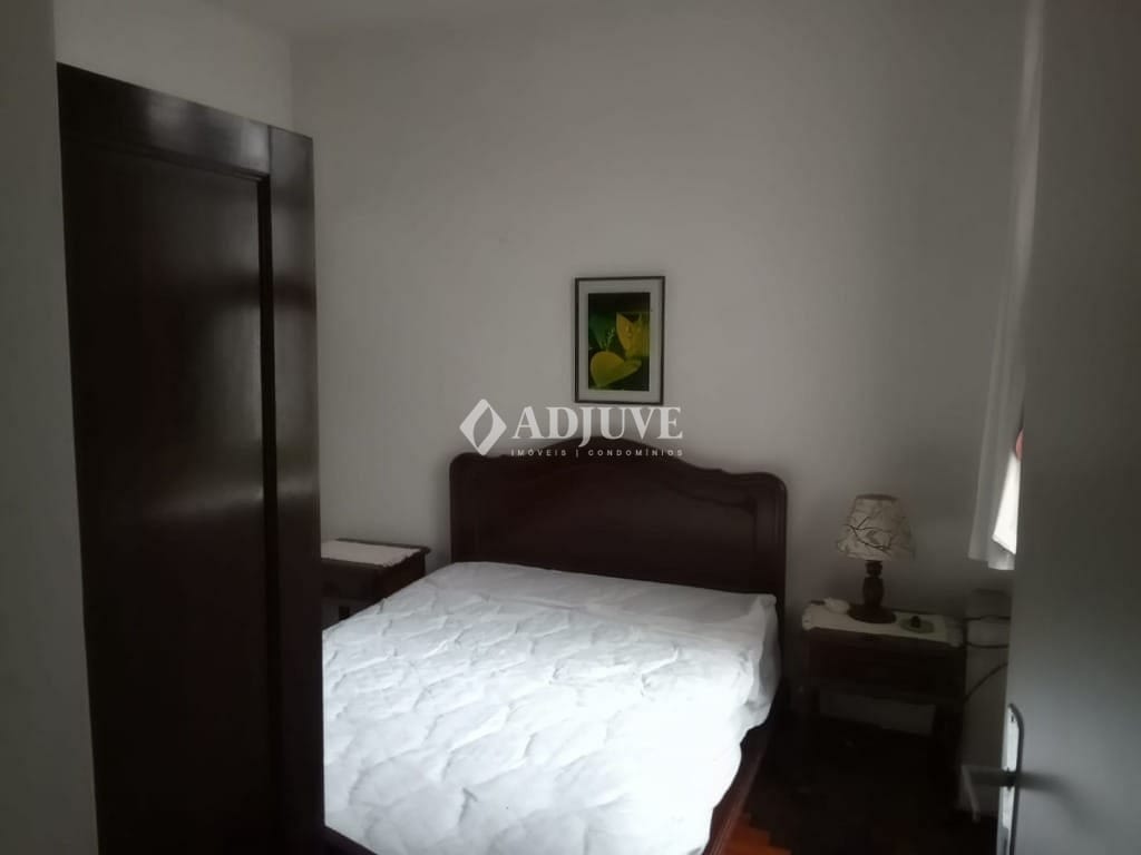 Casa à venda com 5 quartos, 200m² - Foto 17