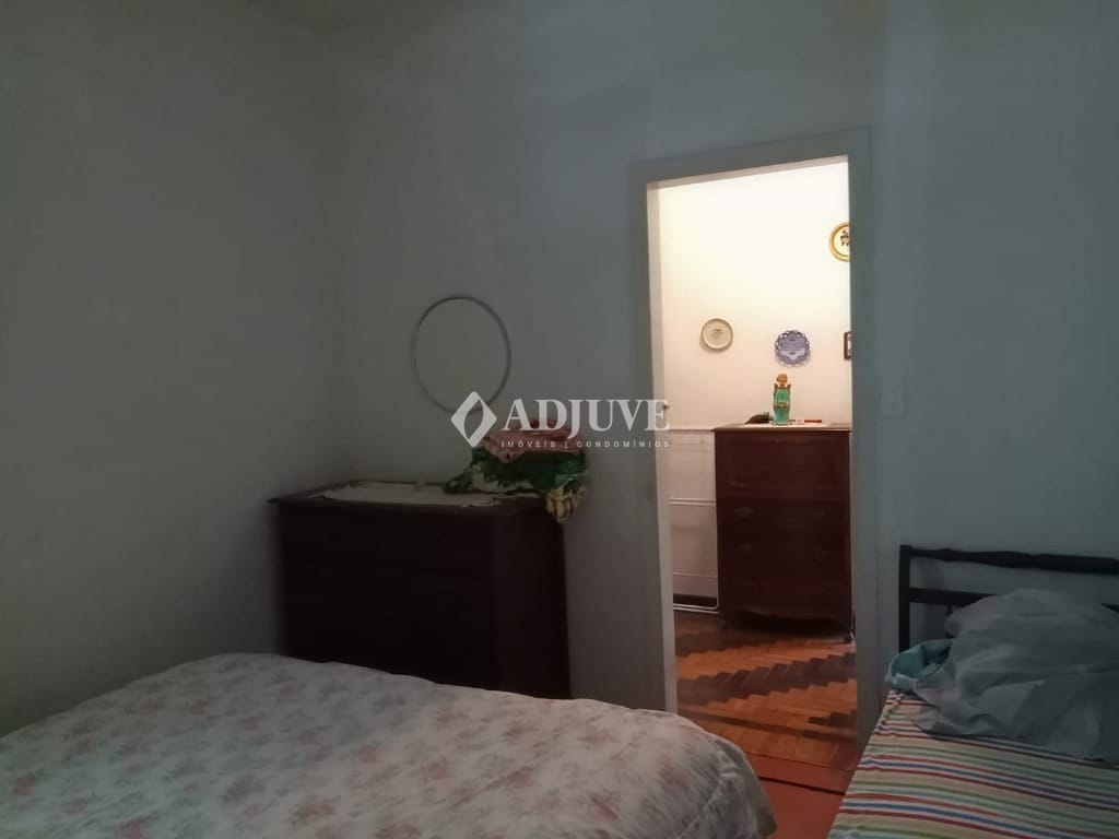 Casa à venda com 5 quartos, 200m² - Foto 30
