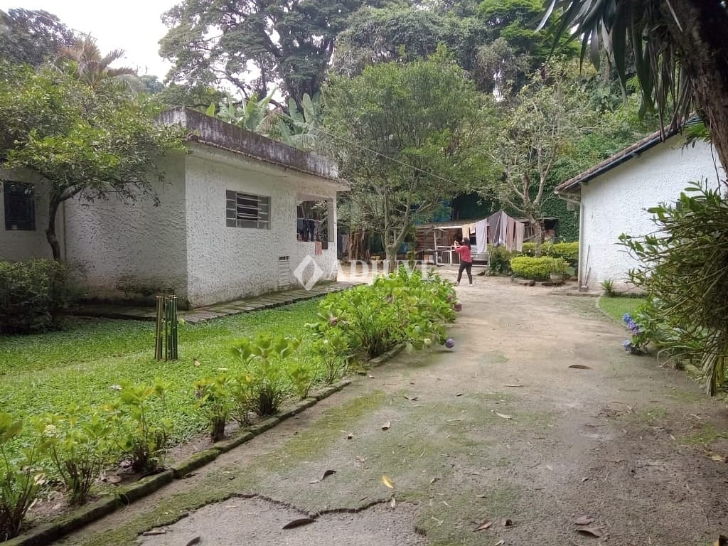 Casa à venda com 5 quartos, 200m² - Foto 6