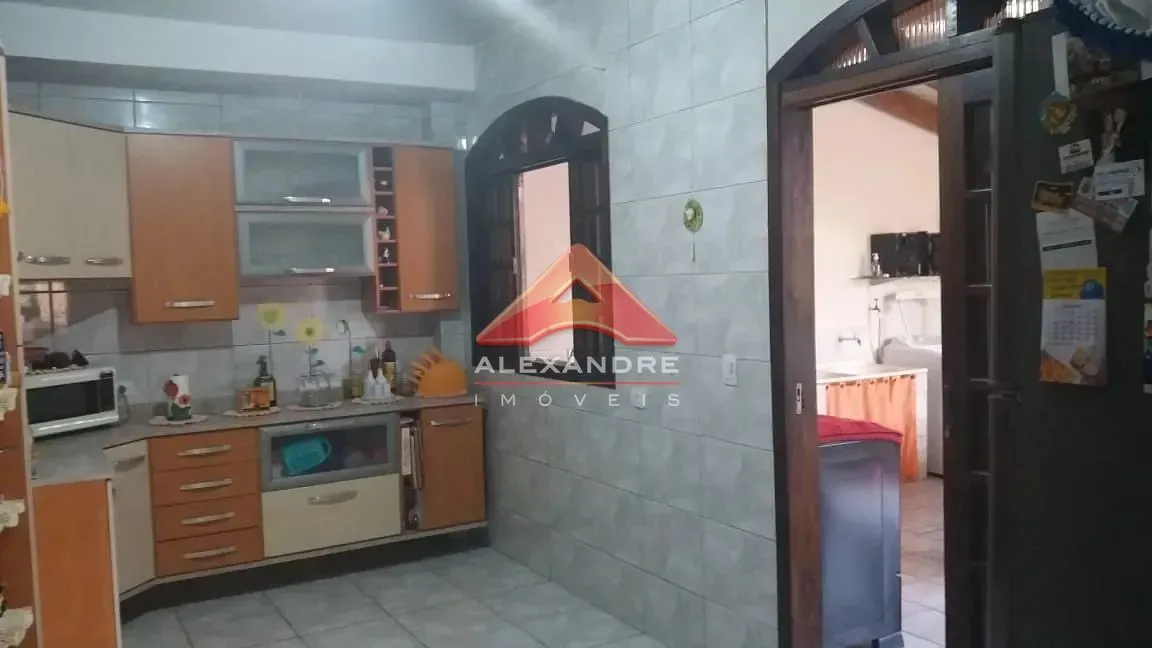Casa, 4 quartos, 180 m² - Foto 11