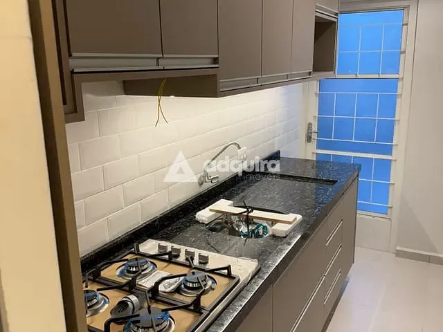Casa 3 quartos e 1 banheiro, à venda, no bairro Ronda em Ponta Grossa