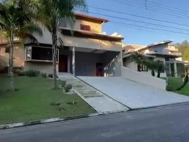 Casa com 550m² 4 quartos e 5 banheiros, à venda, no bairro Bosque em Vinhedo