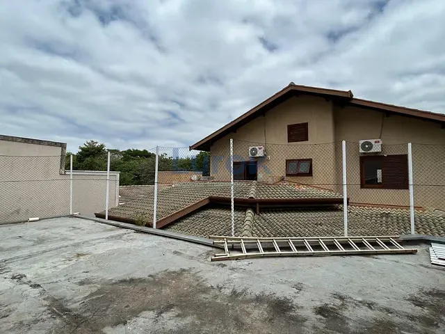 Casa com 550m² 4 quartos e 5 banheiros, à venda, no bairro Bosque em Vinhedo