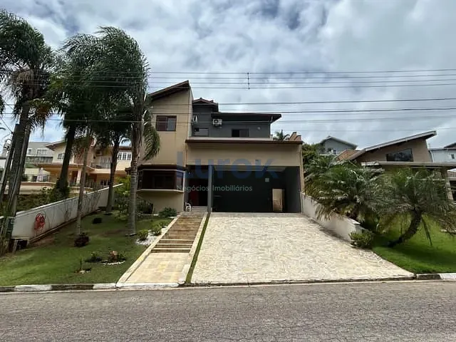 Casa com 550m² 4 quartos e 5 banheiros, à venda, no bairro Bosque em Vinhedo