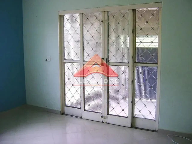 Casa com 175m² 4 quartos e 2 banheiros, à venda, no bairro Campos de São José em São José Dos Campos