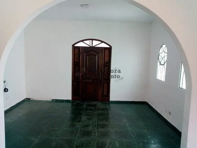 Casa com 200m² 3 quartos e 2 banheiros, à venda, no bairro Centro em Jacareí