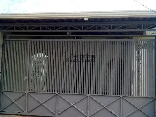 Casa com 200m² 3 quartos e 2 banheiros, à venda, no bairro Centro em Jacareí
