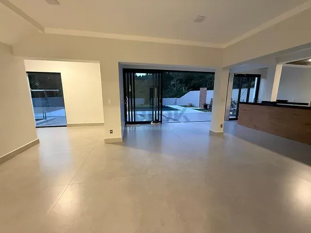 Casa com 1000m² 5 quartos e 9 banheiros, à venda, no bairro Vale do Itamaracá em Valinhos