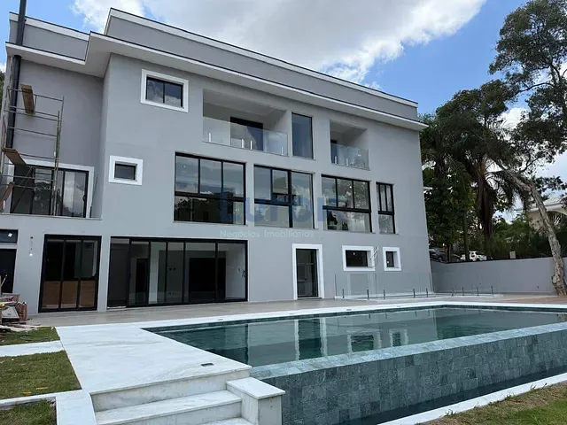 Casa com 1000m² 5 quartos e 9 banheiros, à venda, no bairro Vale do Itamaracá em Valinhos
