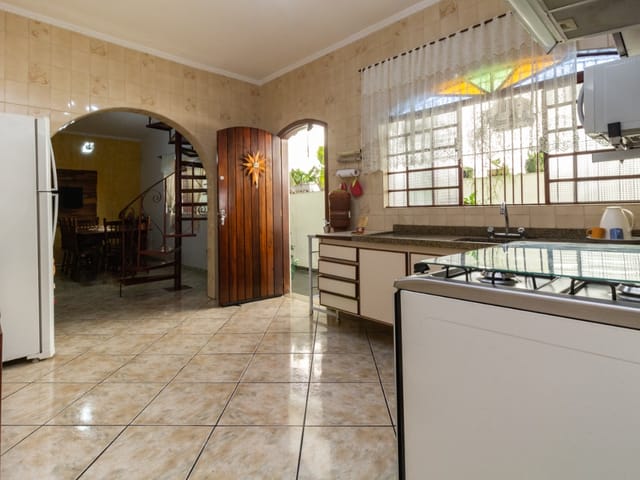 Casa com 230m² 3 quartos e 2 banheiros, à venda, no bairro Vila Boaçava em São Paulo