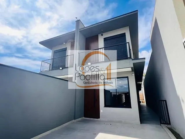 Casa com 175m² 3 quartos e 3 banheiros, à venda, no bairro Loanda em Atibaia