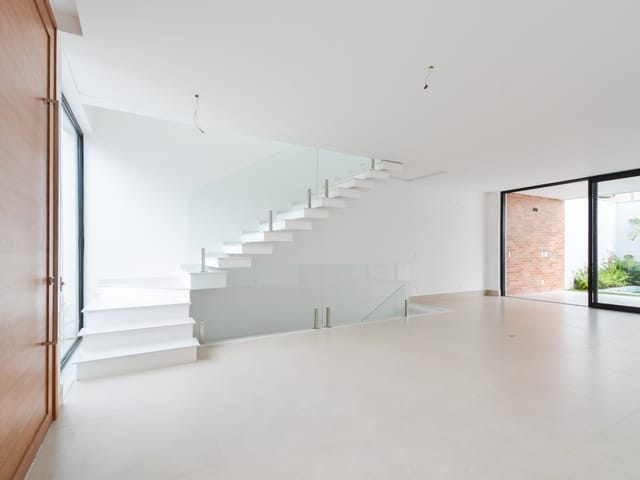 Foto do Casa - Casa no condomínio Vila Luni para venda com 3 quartos, sendo 3 suítes, 331m² | Lares e Andares Imóveis