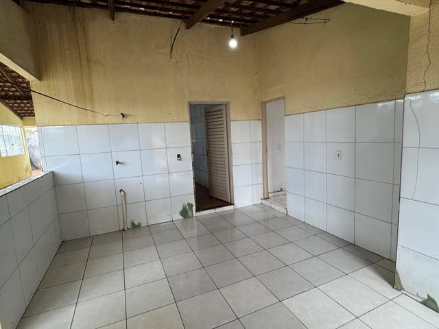 Casa com quintal amplo na Vila Oliveira – Espaço e localização prática para o dia a di - Foto