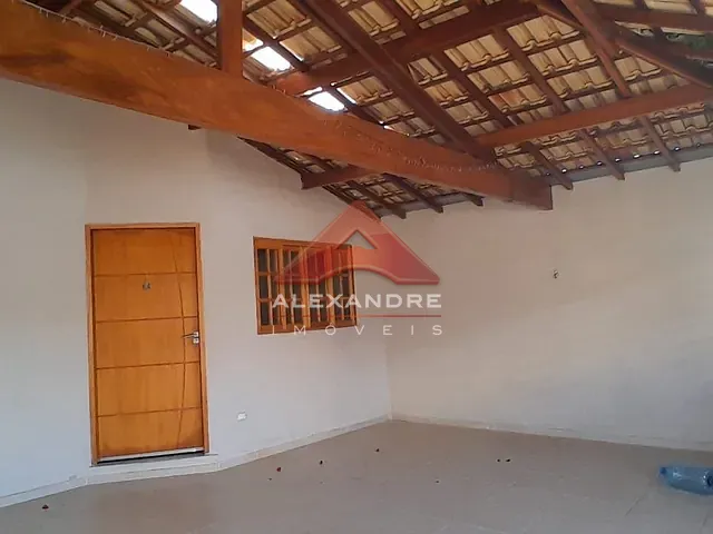 Casa com 140m² 3 quartos e 1 banheiro, à venda, no bairro Jardim Santa Júlia em São José dos Campos